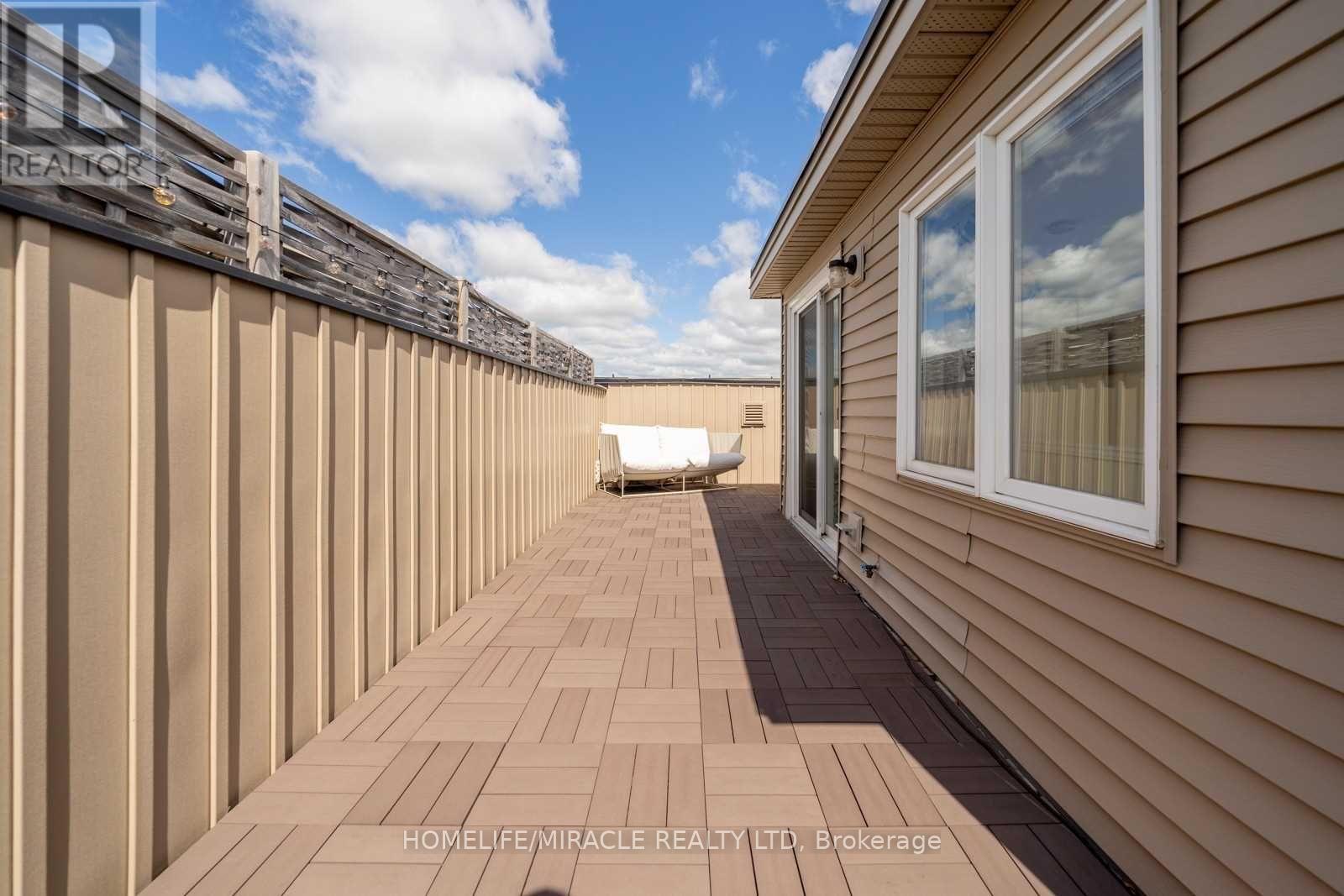 2464 Scholars Common Property Photo 18