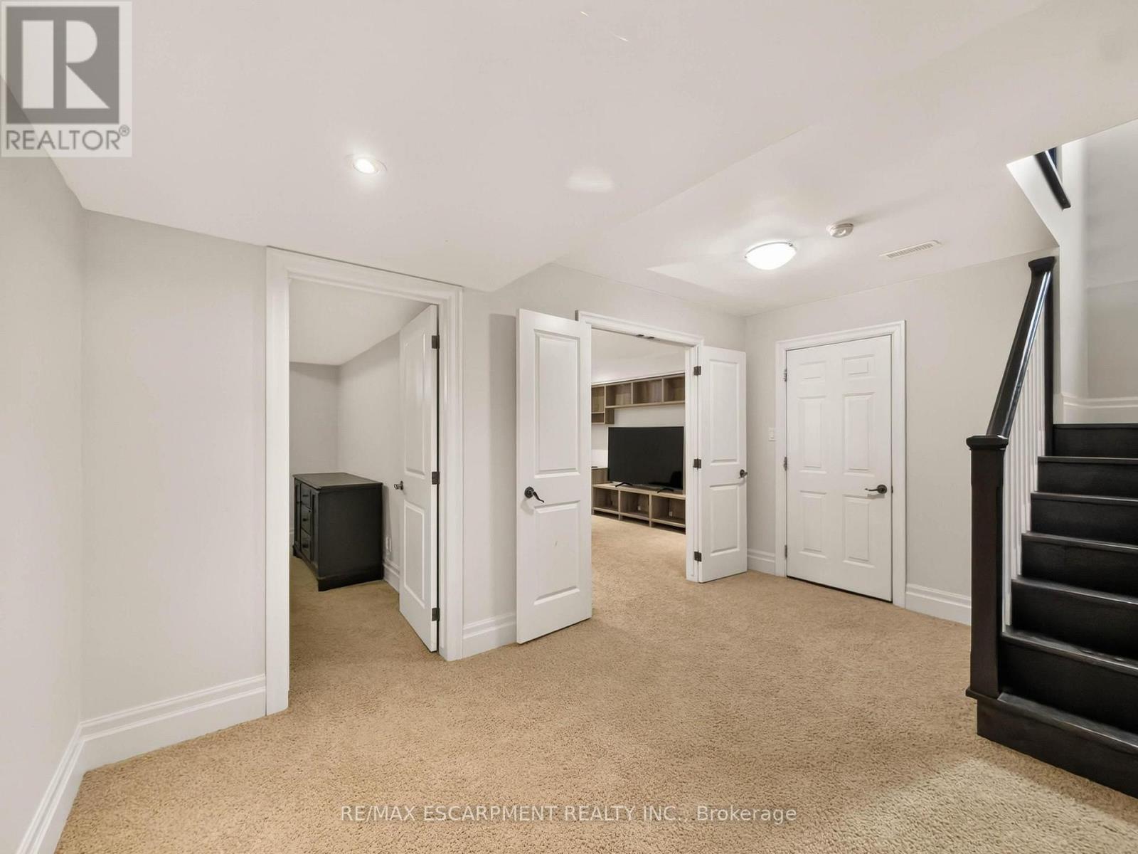 991 Glenwood Avenue Property Photo 35