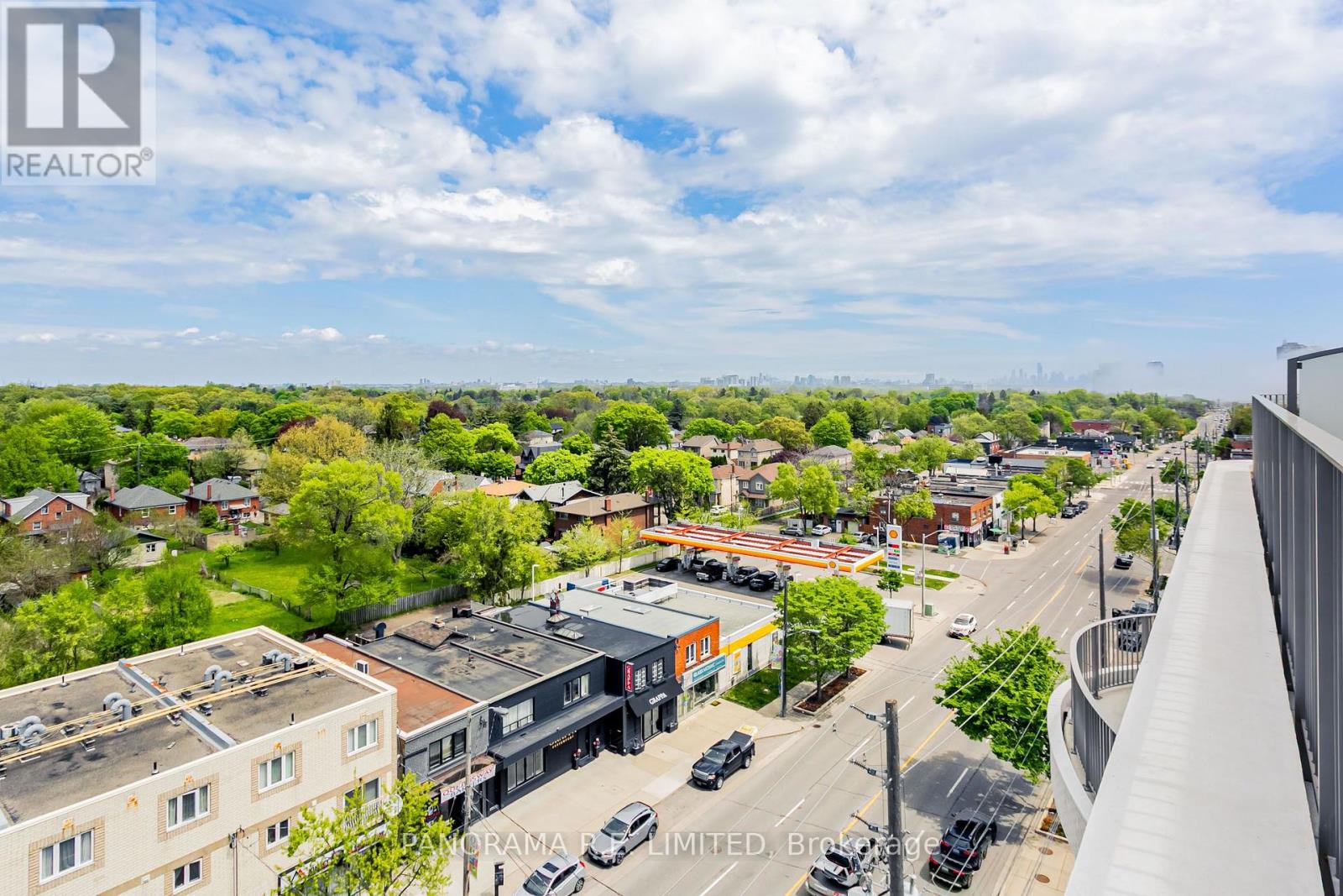 Ph817 - 689 The Queensway Property Photo 16