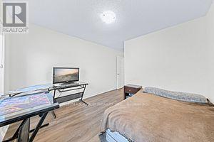 1227 Mulroney Heights Property Photo 17