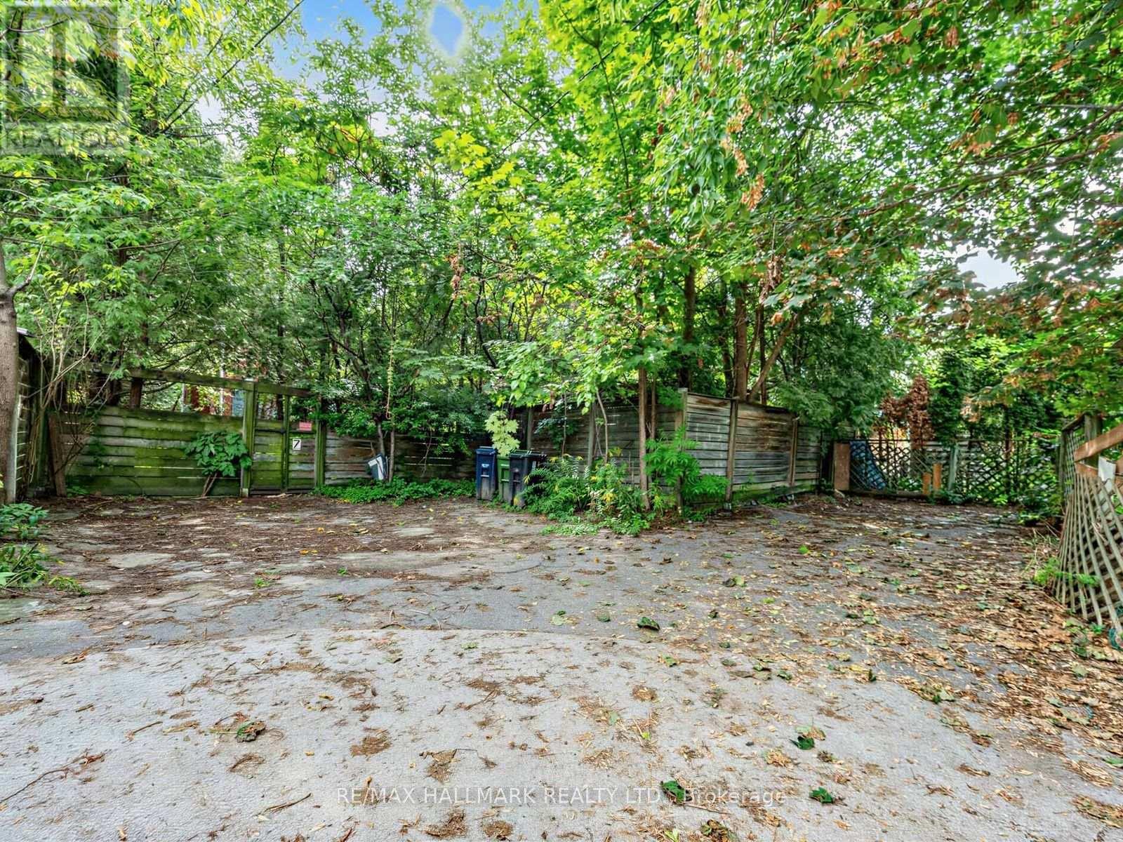 7 Humberview Crescent Property Photo 40