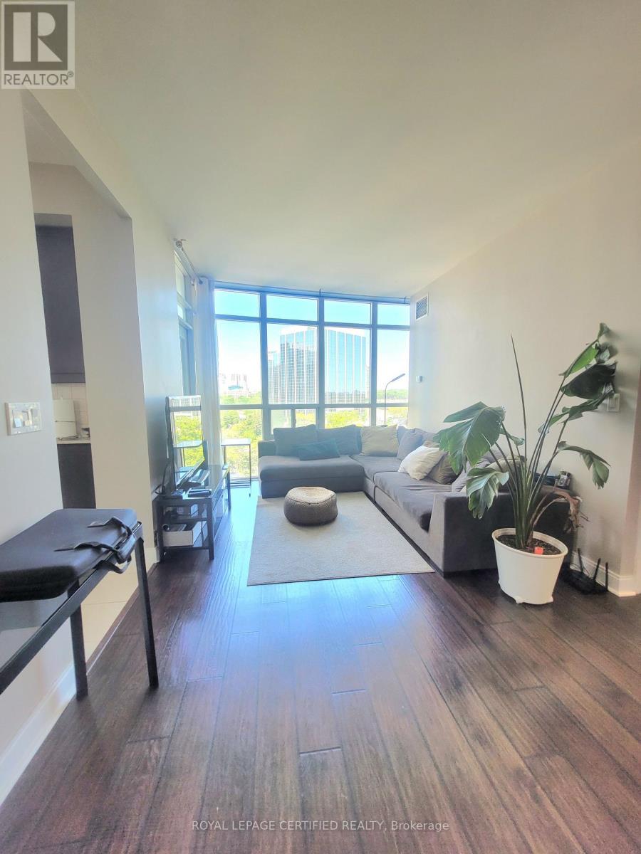 909 - 90 Absolute Avenue Property Photo 7