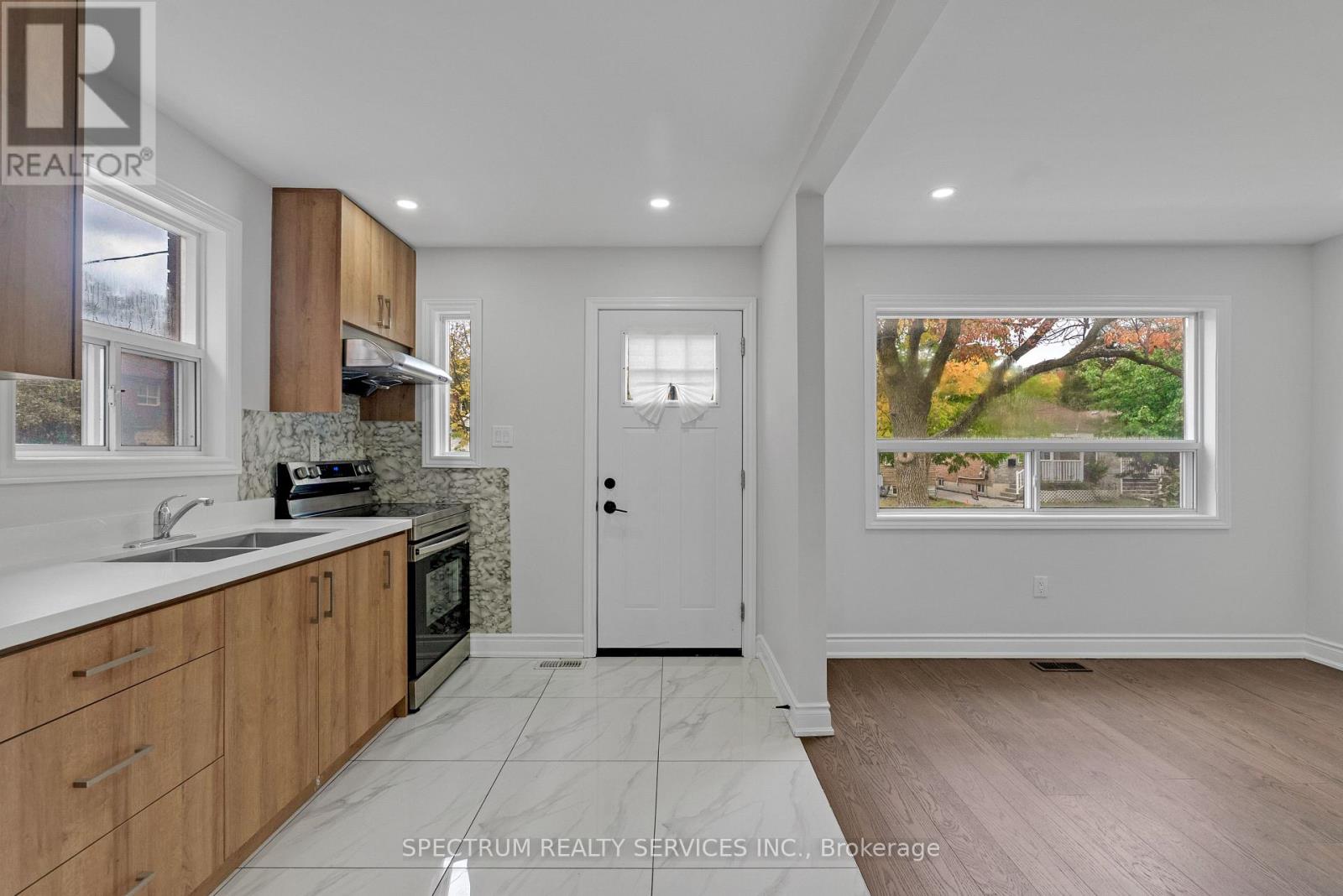 11 Vimy Avenue Property Photo 4
