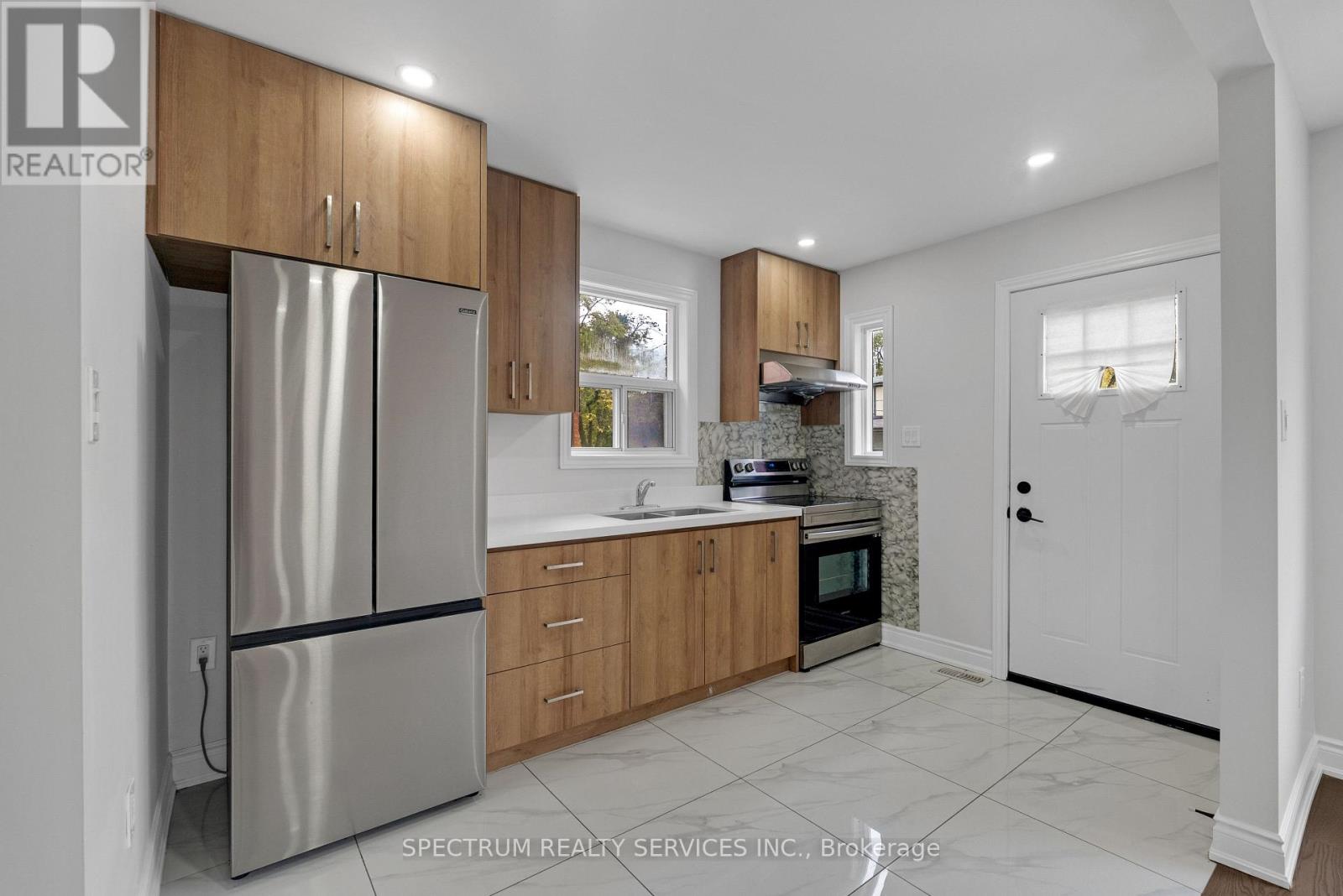 11 Vimy Avenue Property Photo 8