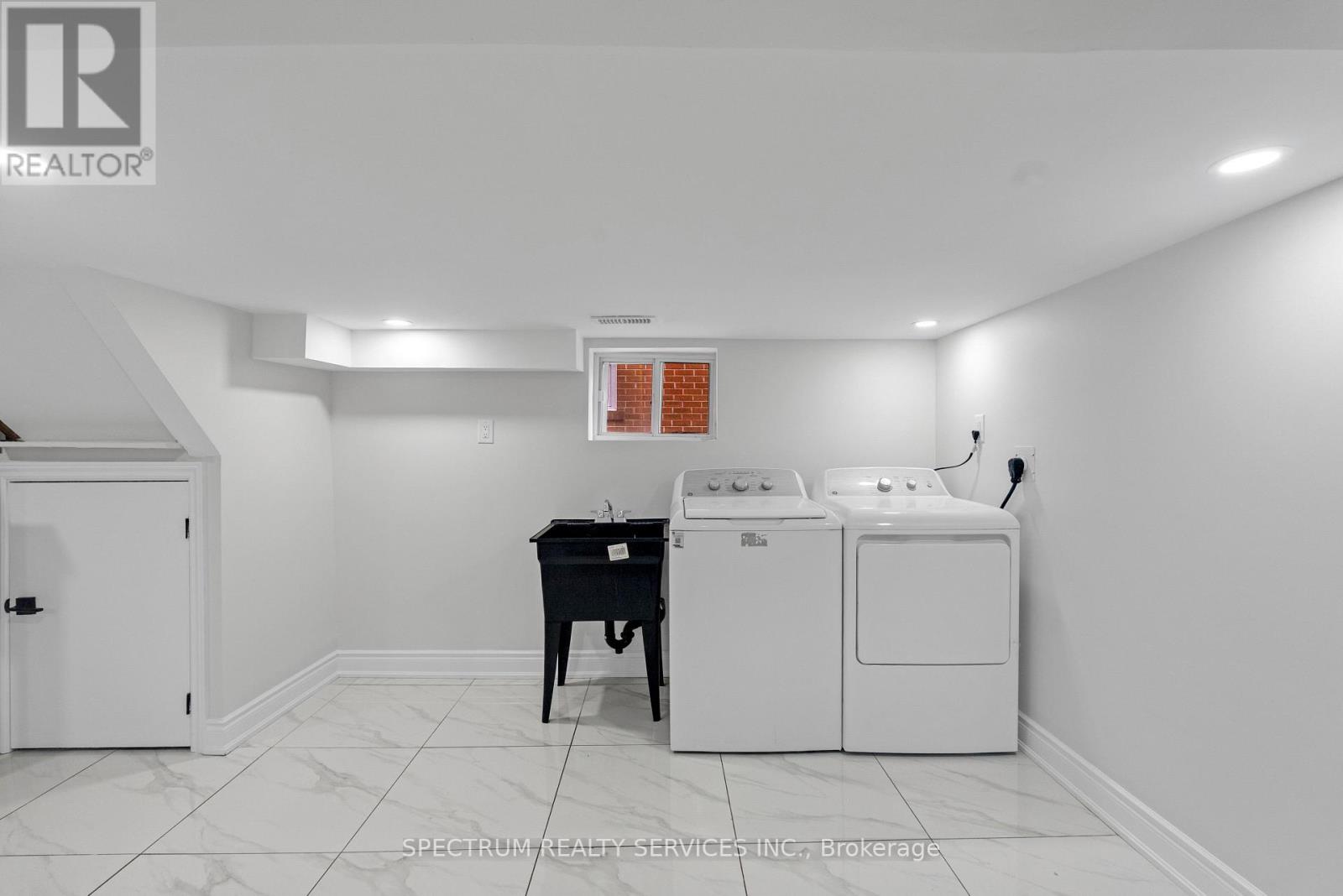 11 Vimy Avenue Property Photo 17