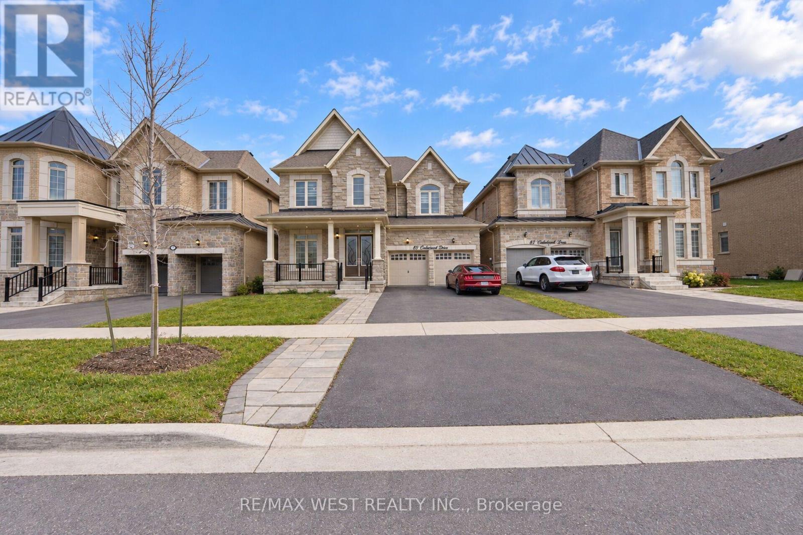 89 Clockwork Drive Property Photo 2