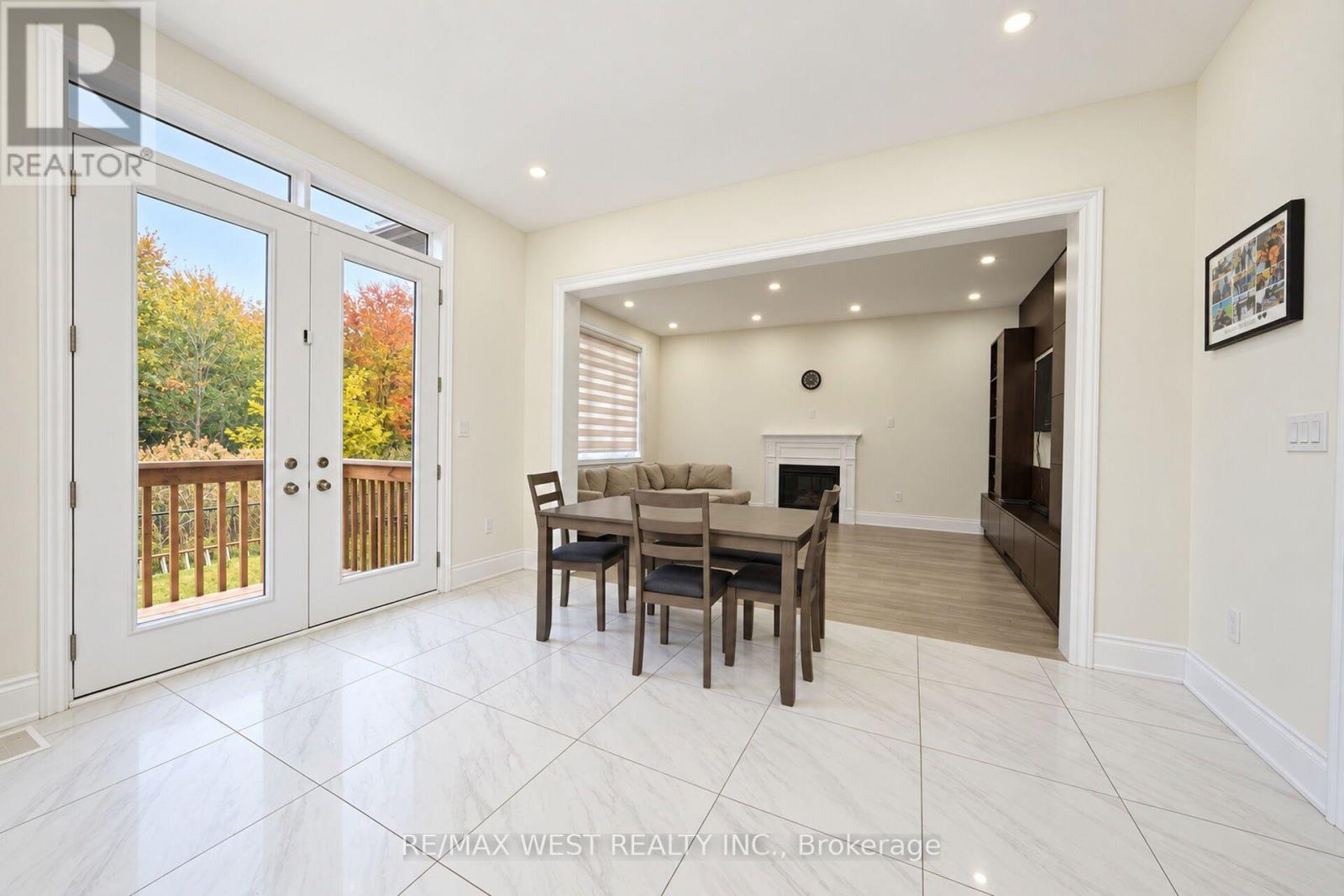 89 Clockwork Drive Property Photo 15