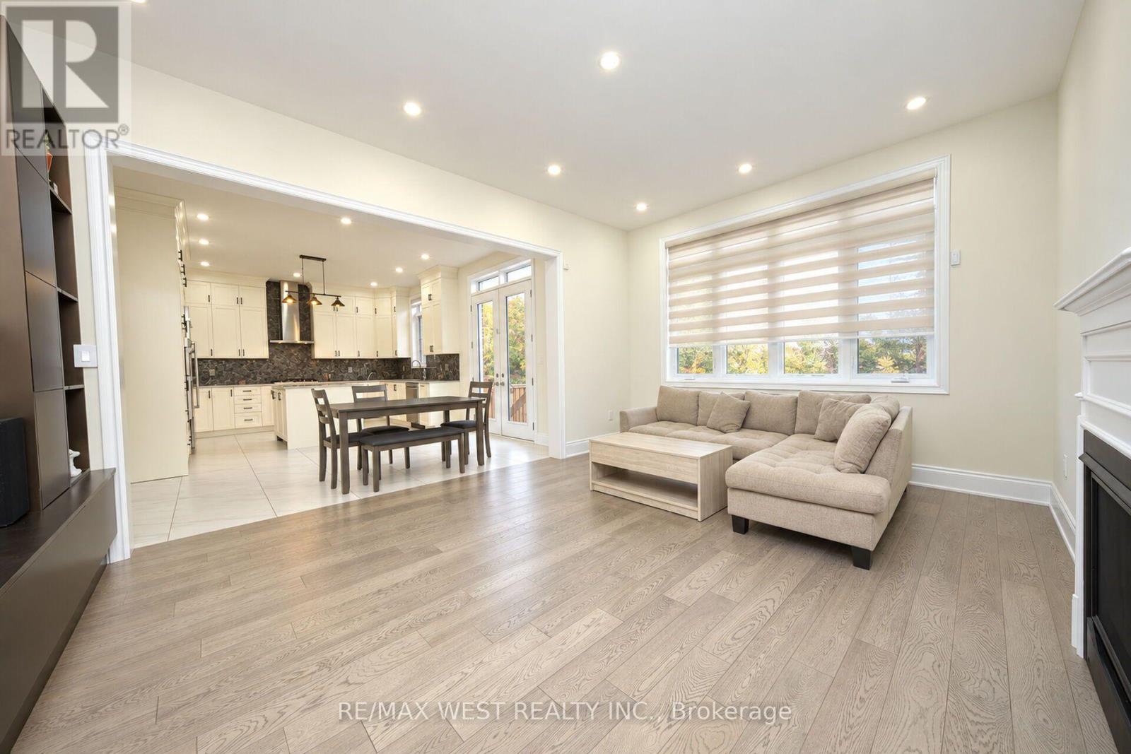 89 Clockwork Drive Property Photo 18