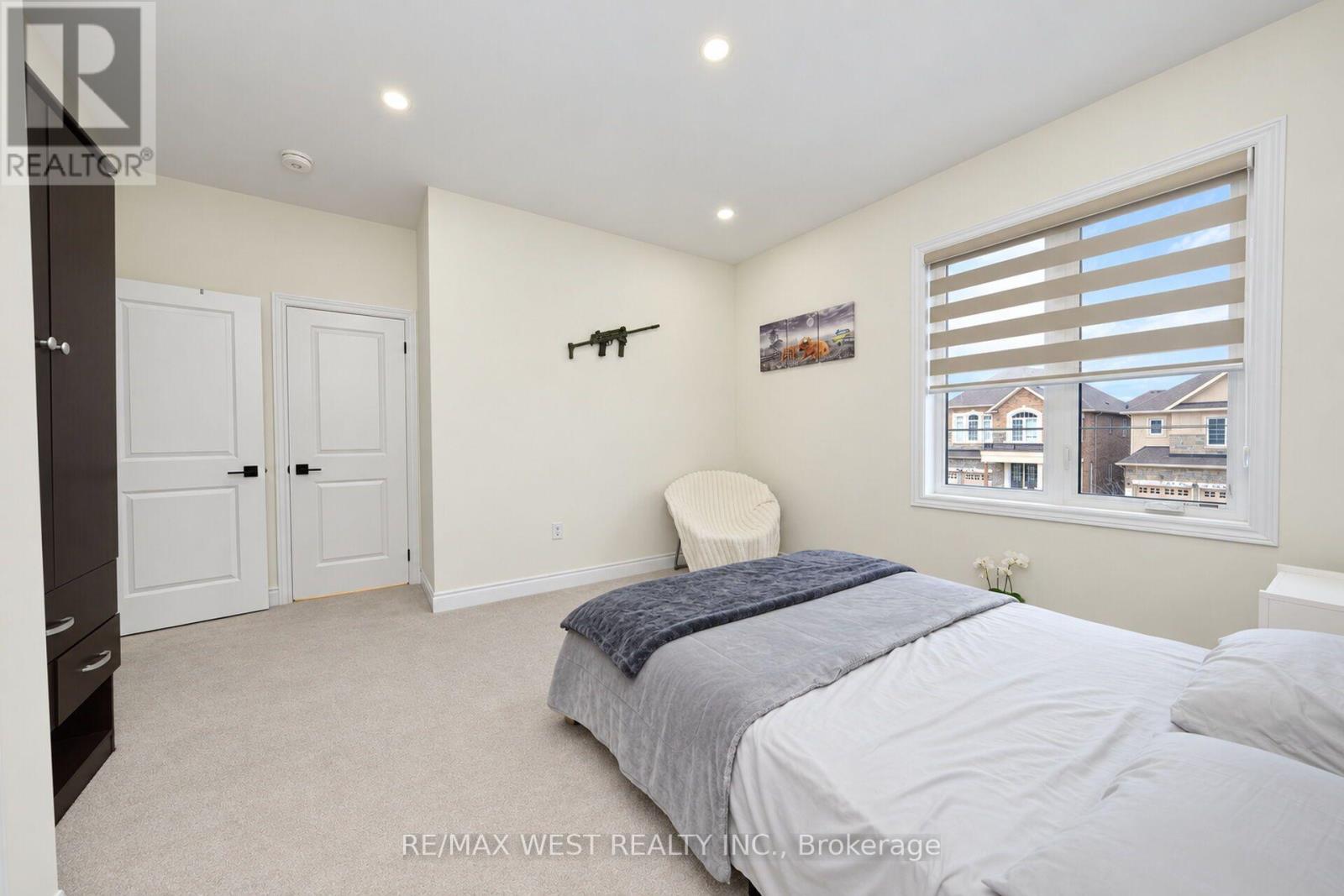 89 Clockwork Drive Property Photo 25
