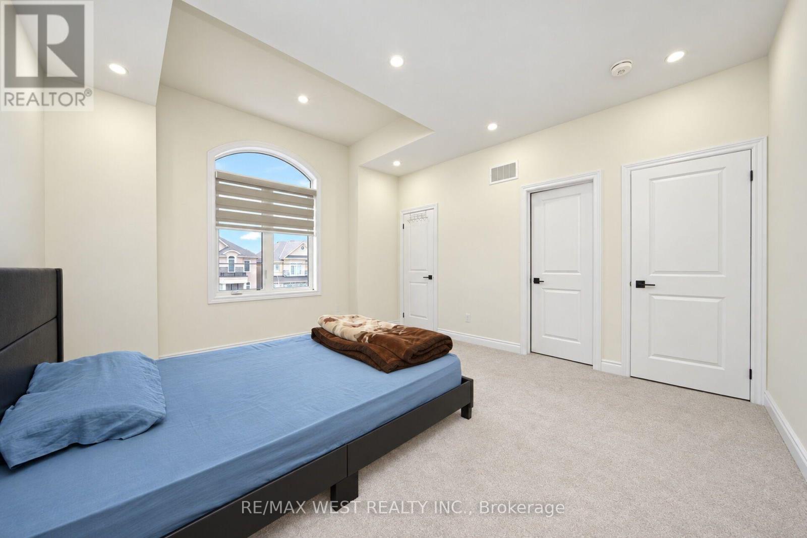 89 Clockwork Drive Property Photo 28