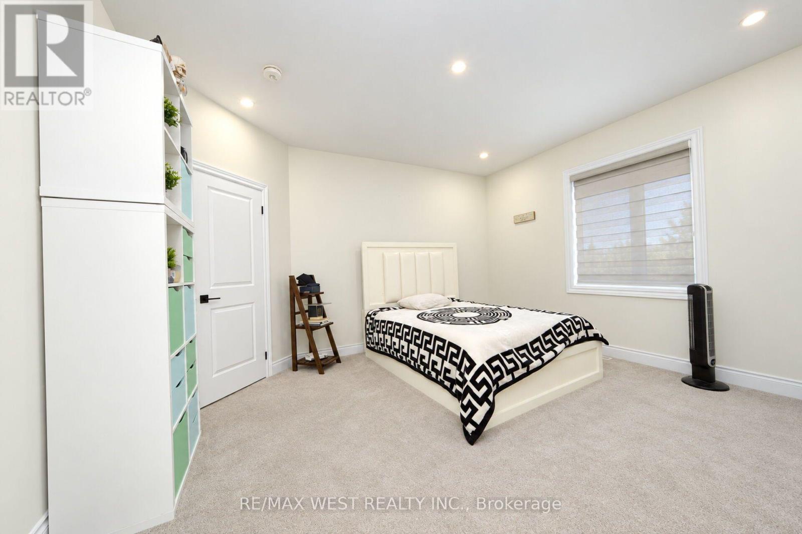 89 Clockwork Drive Property Photo 30