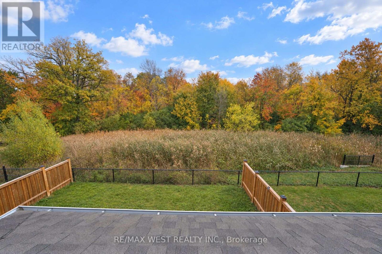 89 Clockwork Drive Property Photo 37