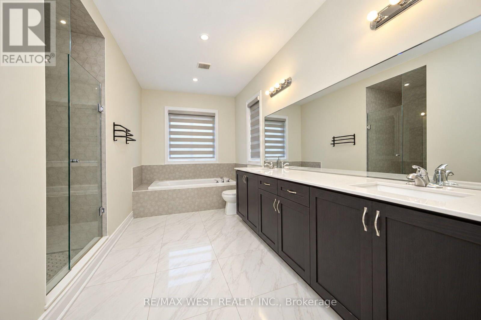 89 Clockwork Drive Property Photo 38