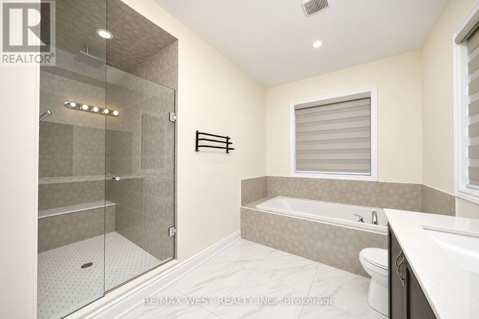 89 Clockwork Drive Property Photo 39