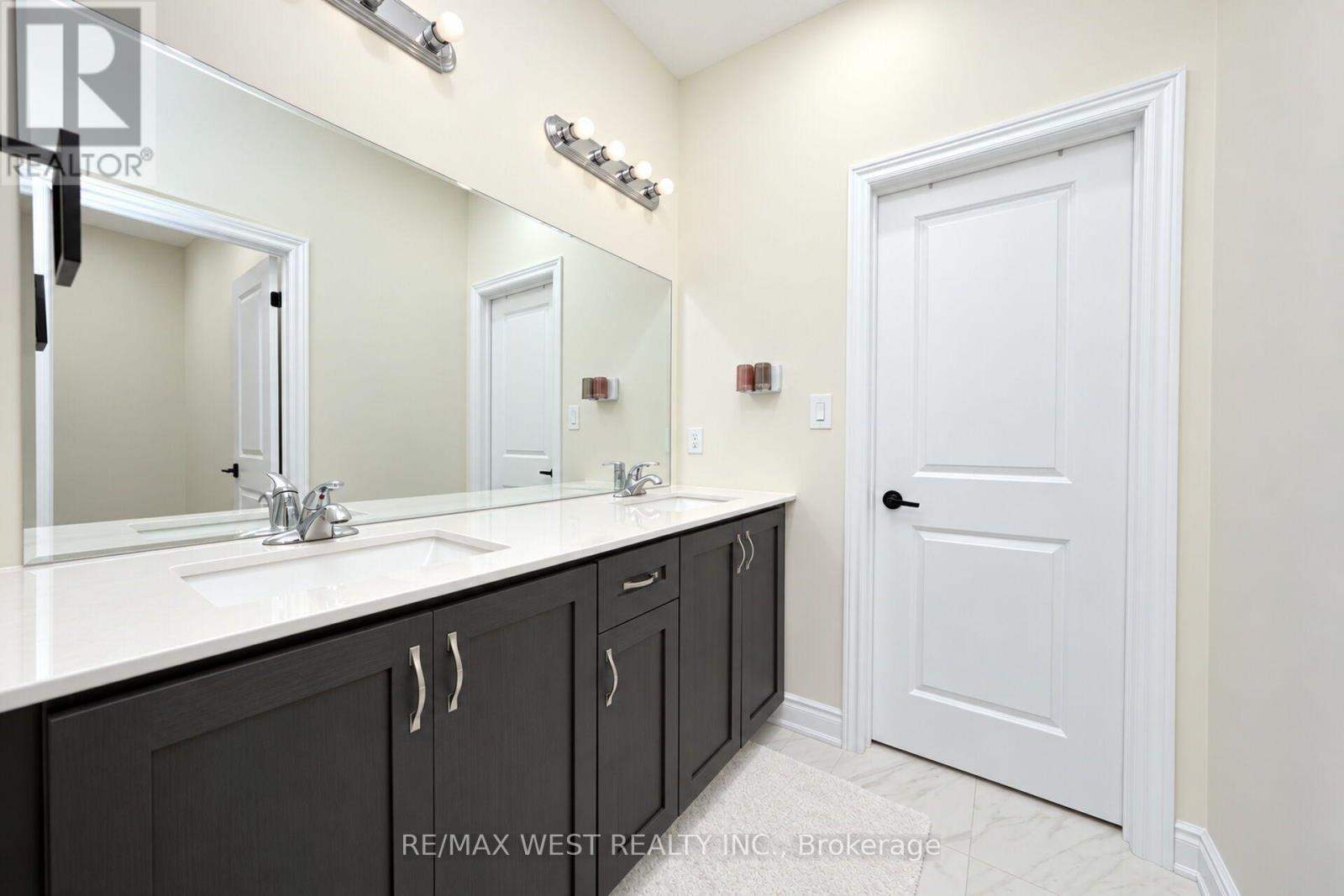 89 Clockwork Drive Property Photo 40