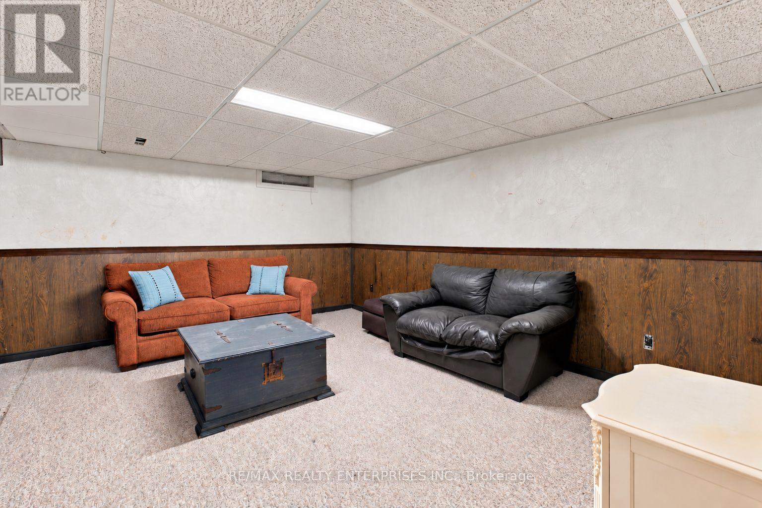82 - 2881 Windwood Drive Property Photo 16