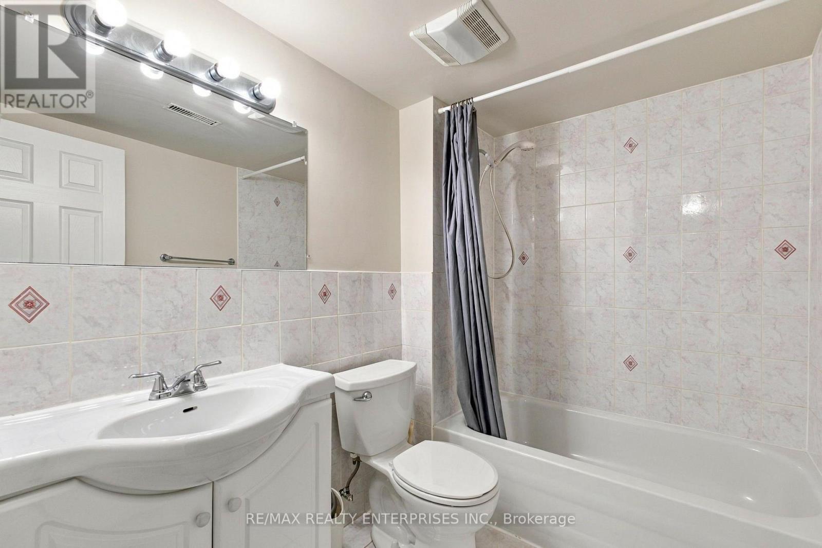 82 - 2881 Windwood Drive Property Photo 17