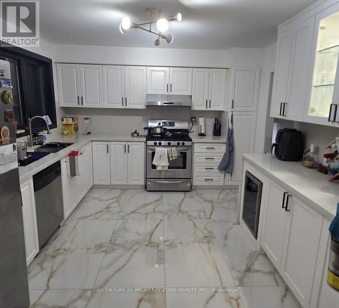 91 Avondale Boulevard Property Photo 3