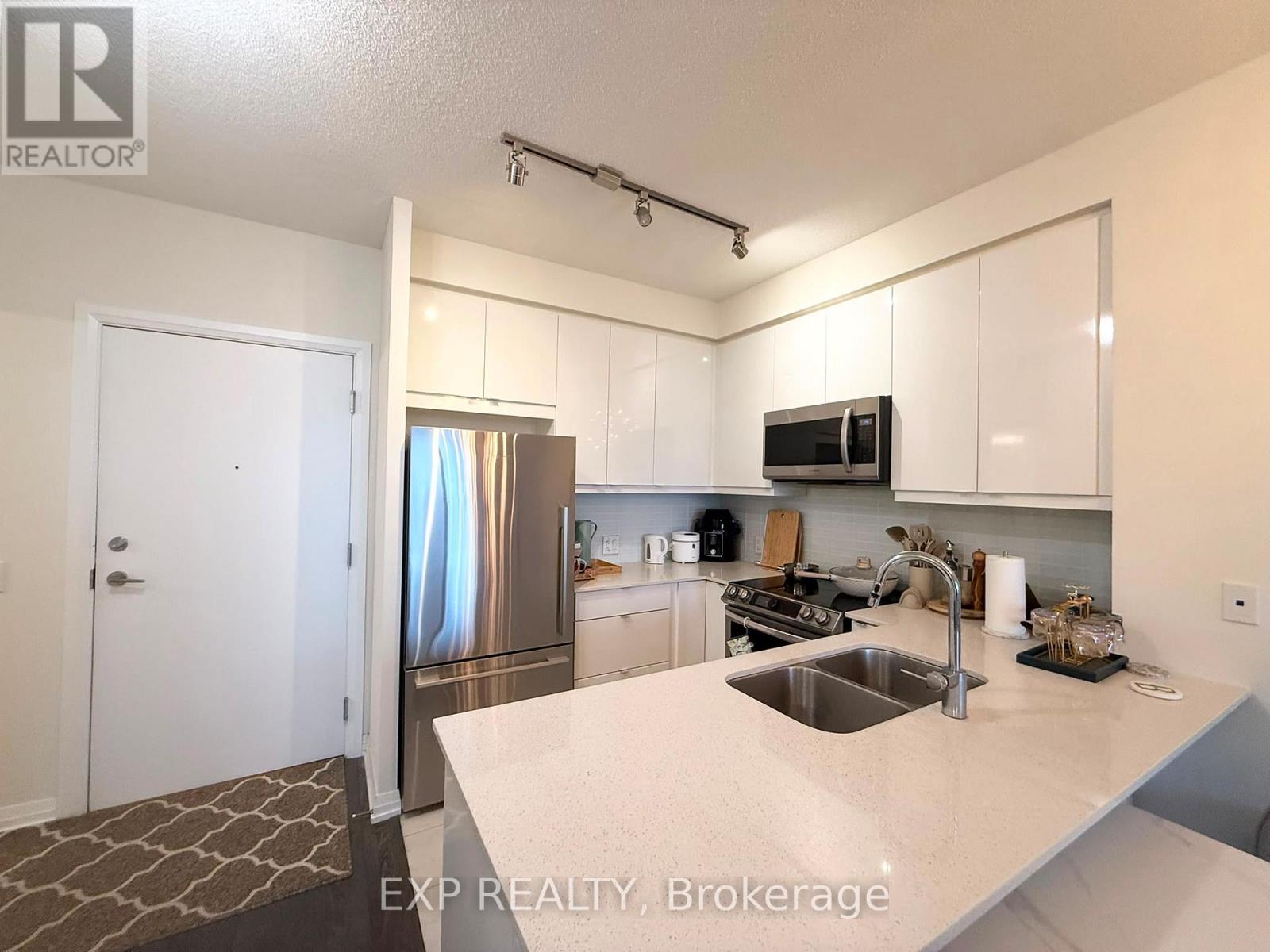 520 - 50 Thomas Riley Road Property Photo 3