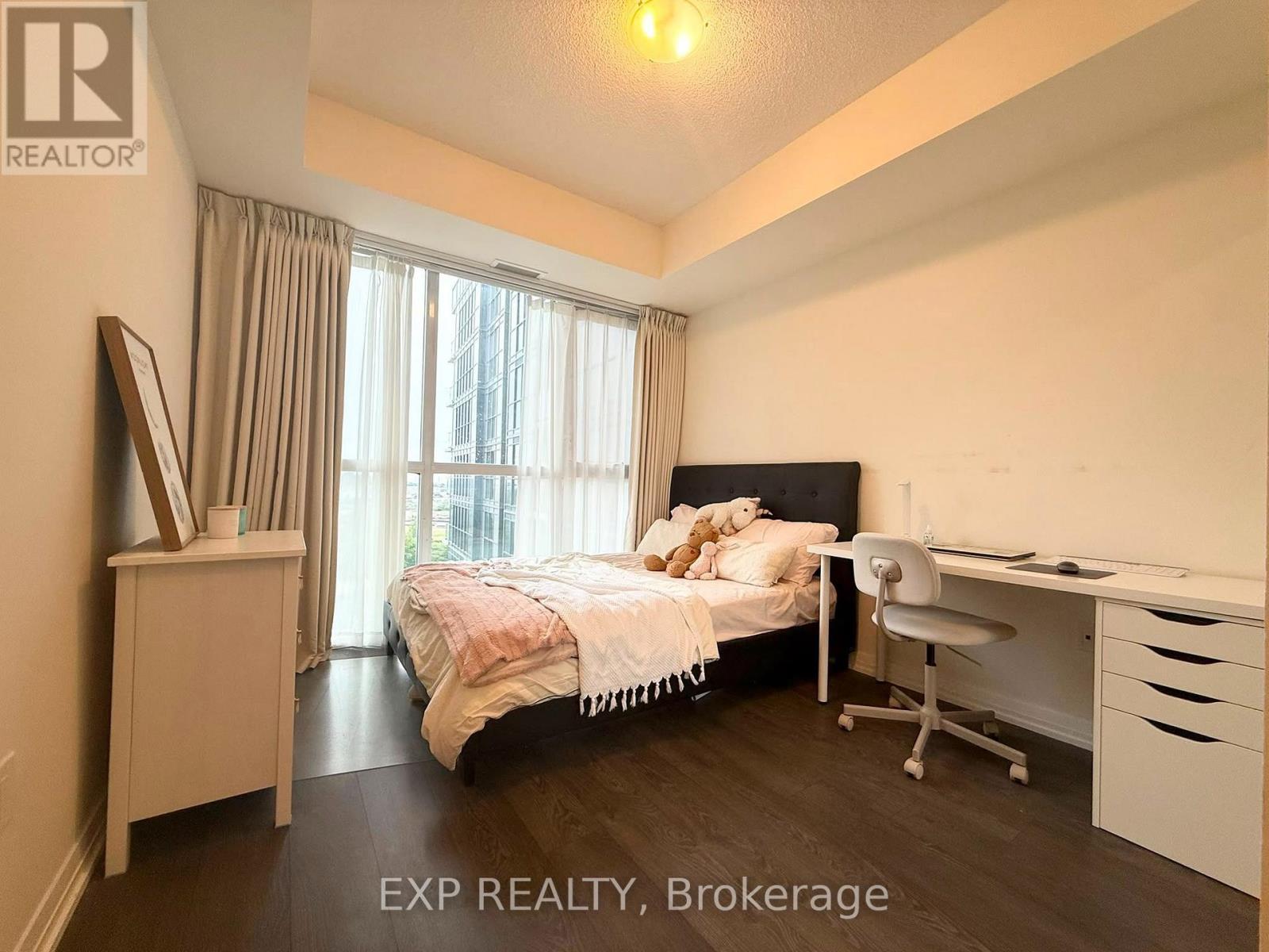 520 - 50 Thomas Riley Road Property Photo 8