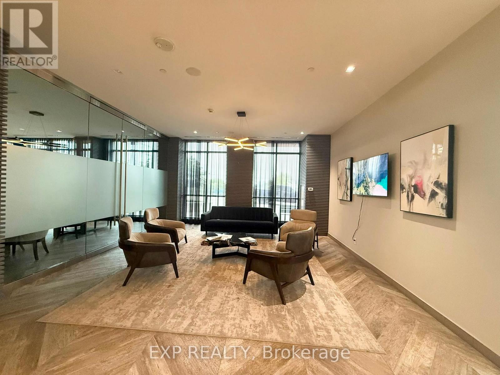 520 - 50 Thomas Riley Road Property Photo 21