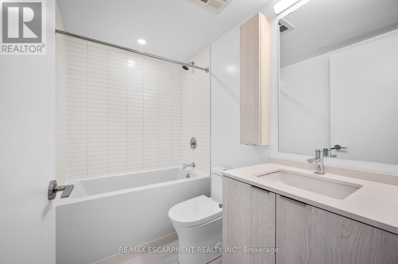 1016 - 86 Dundas Street E Property Photo 13