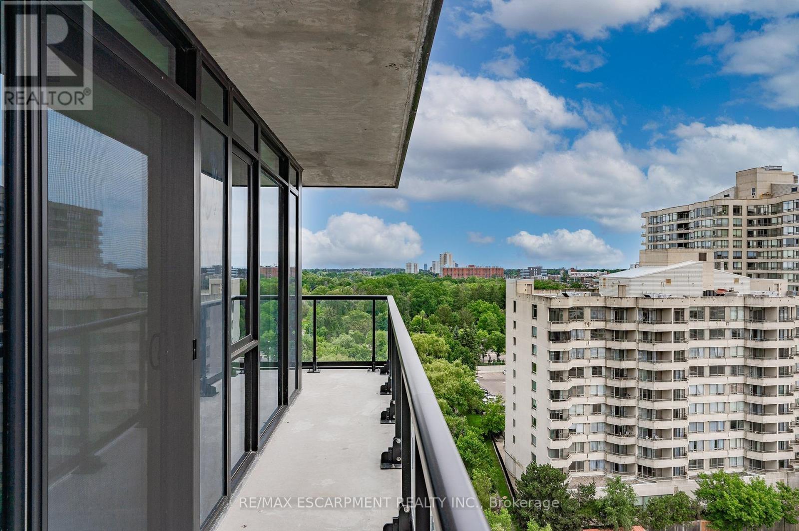1016 - 86 Dundas Street E Property Photo 16