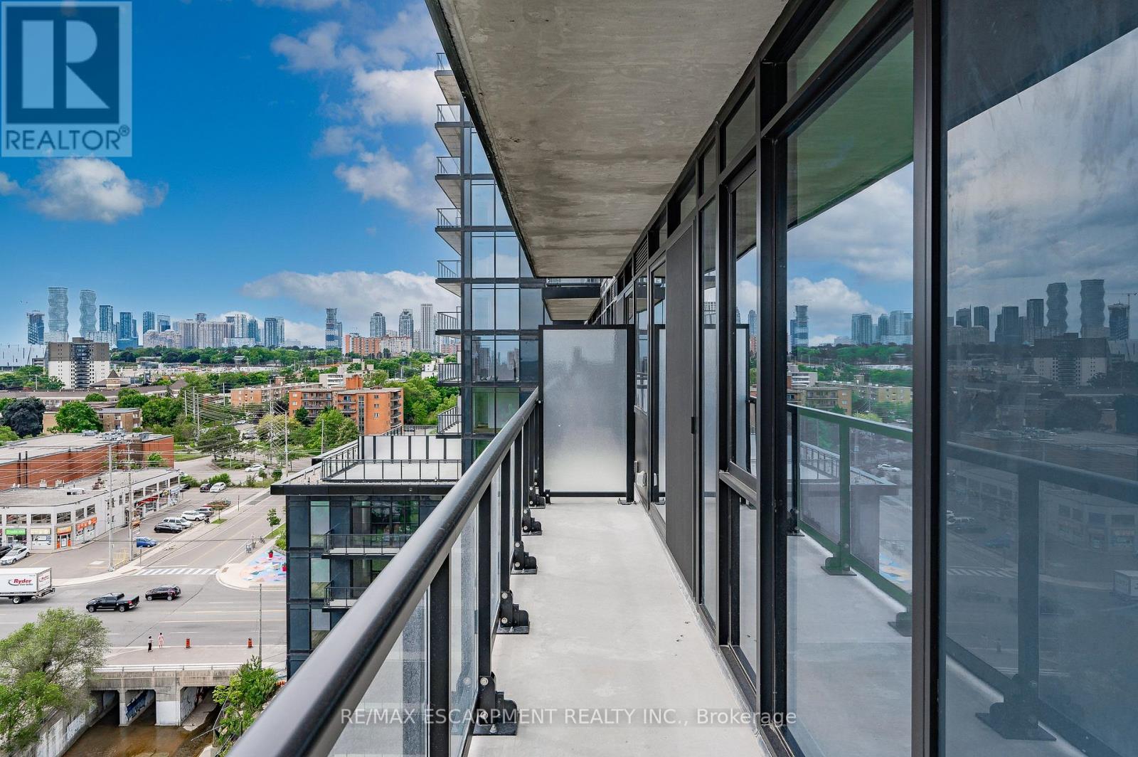 1016 - 86 Dundas Street E Property Photo 17