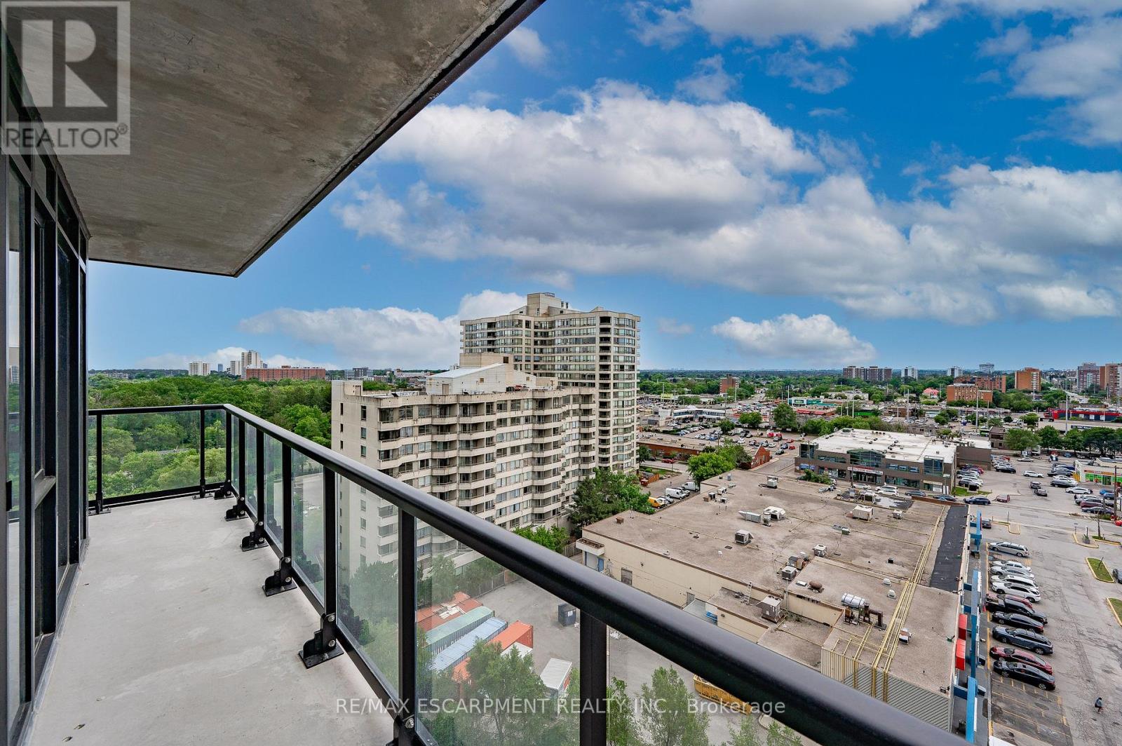 1016 - 86 Dundas Street E Property Photo 18