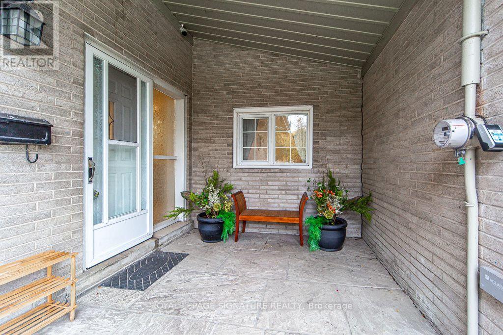 10 Beaver Bend Crescent Property Photo 3