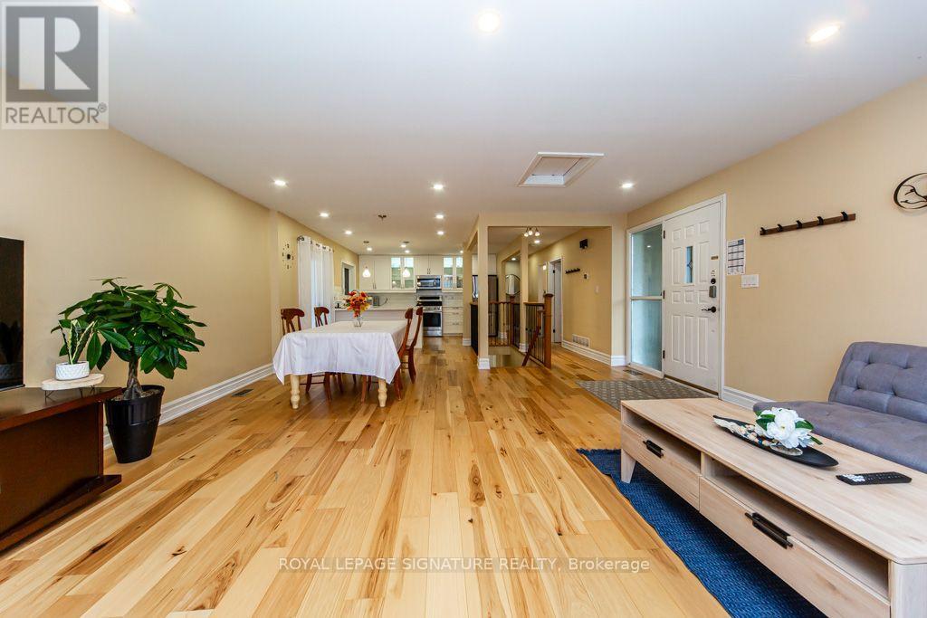 10 Beaver Bend Crescent Property Photo 6
