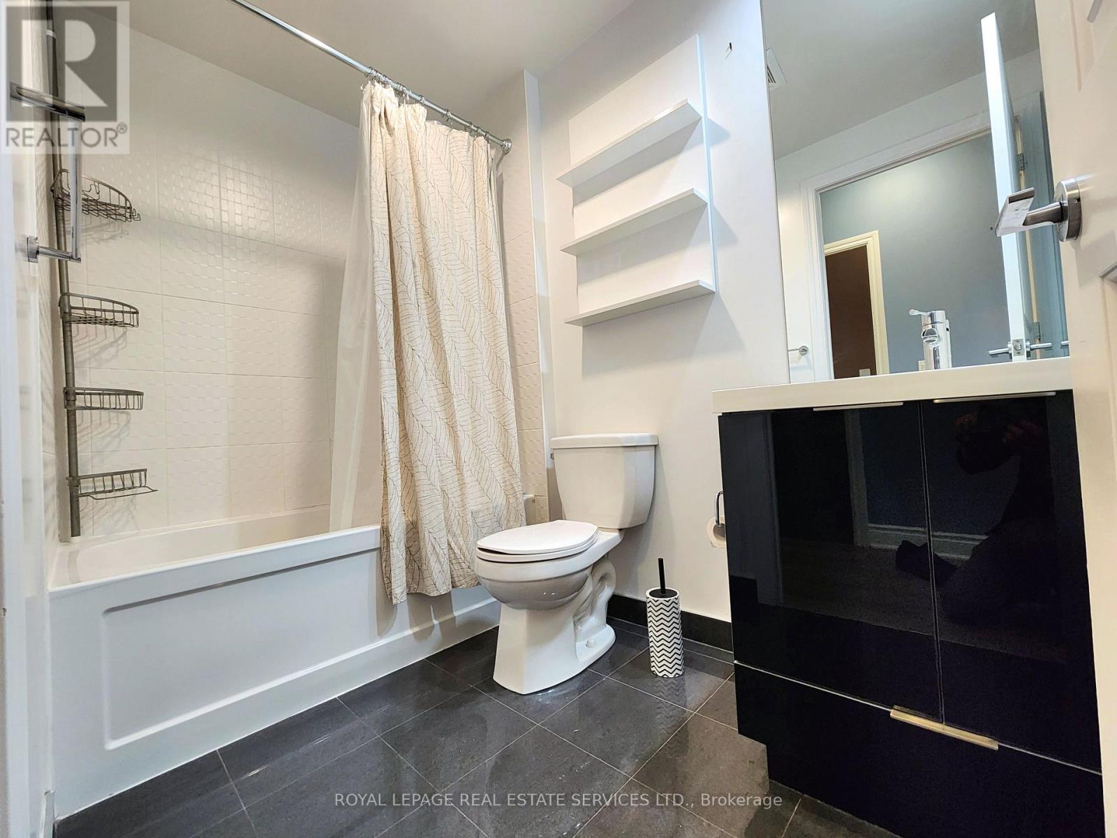 908 - 80 Marine Parade Drive Property Photo 4