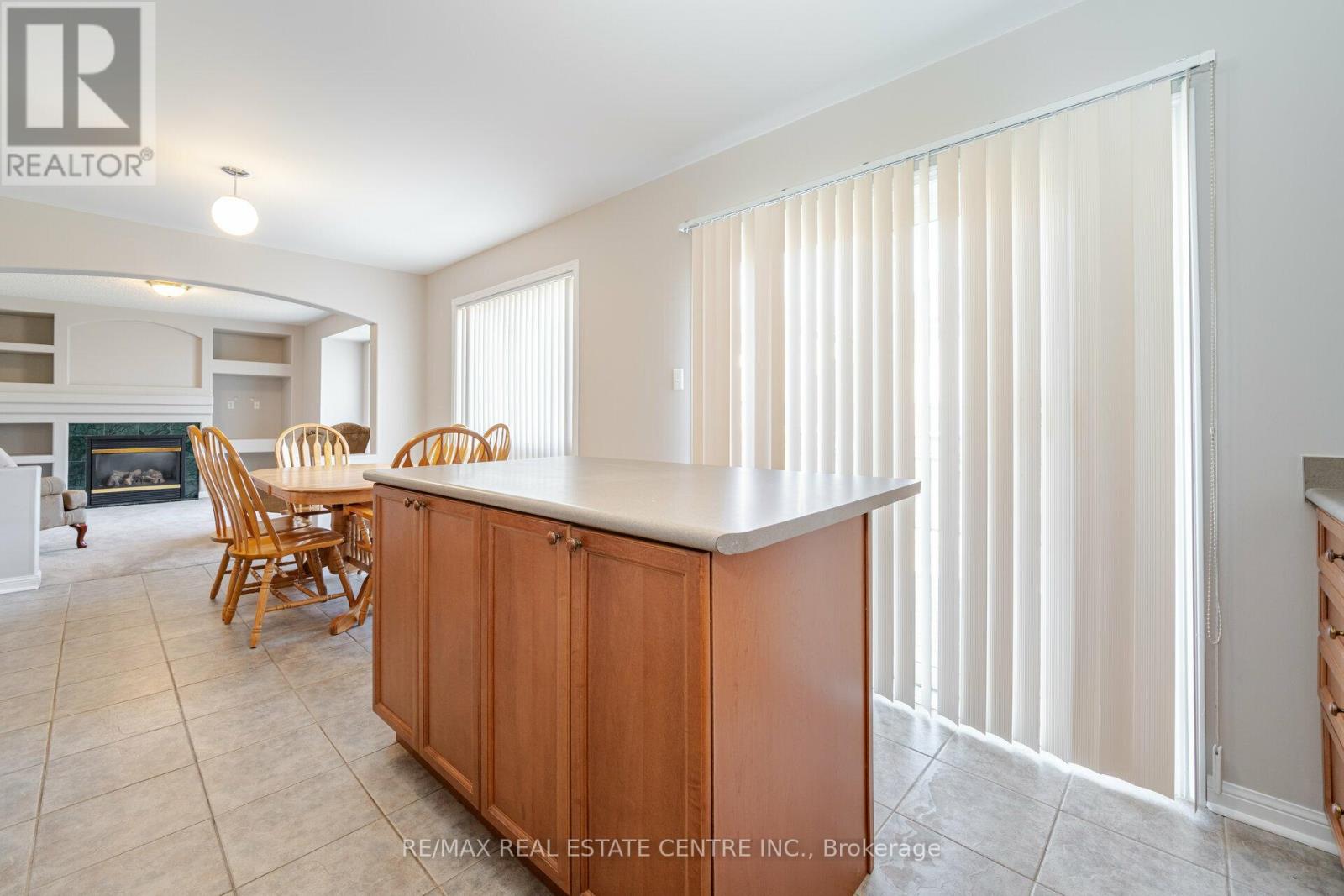 Upper - 15 Mendoza Drive Property Photo 13