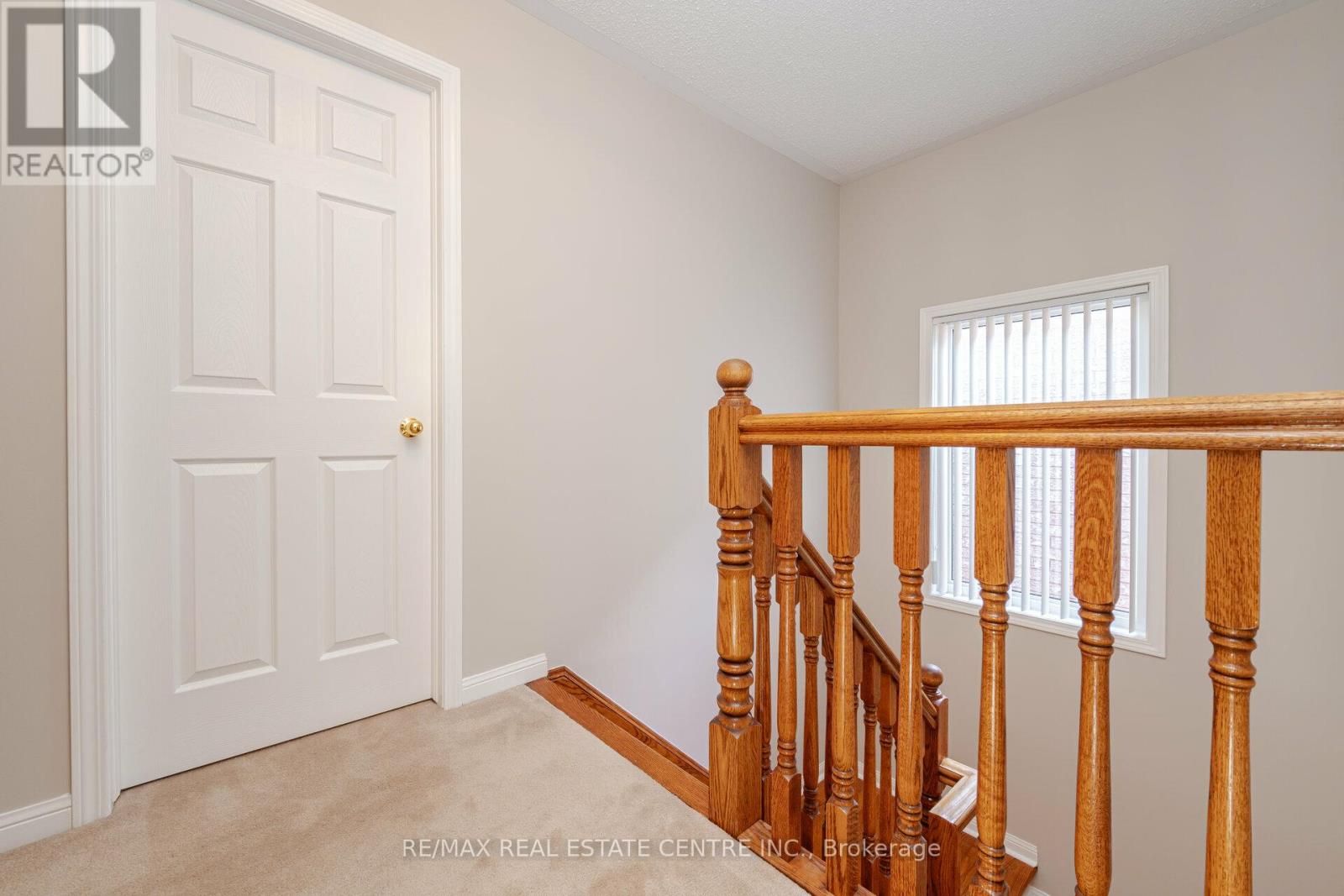 Upper - 15 Mendoza Drive Property Photo 21