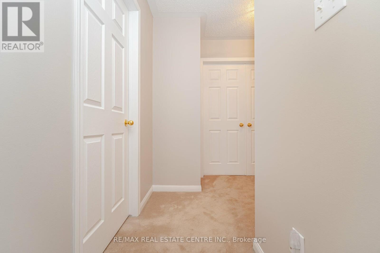 Upper - 15 Mendoza Drive Property Photo 22