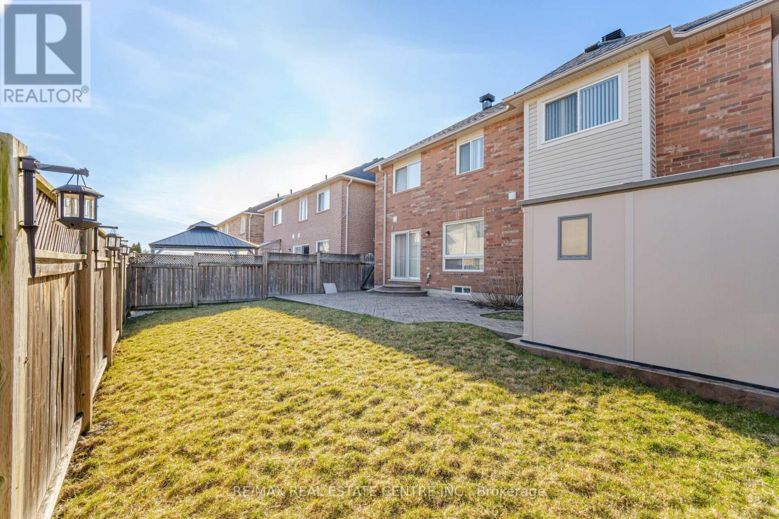 Upper - 15 Mendoza Drive Property Photo 36