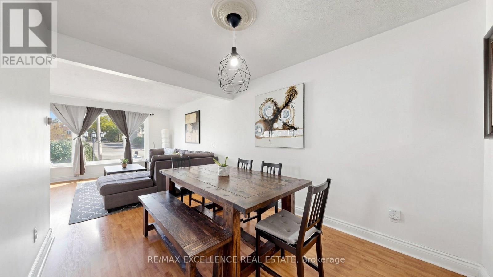 28 Glenvale Boulevard Property Photo 9