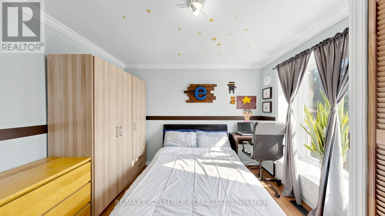 28 Glenvale Boulevard Property Photo 24