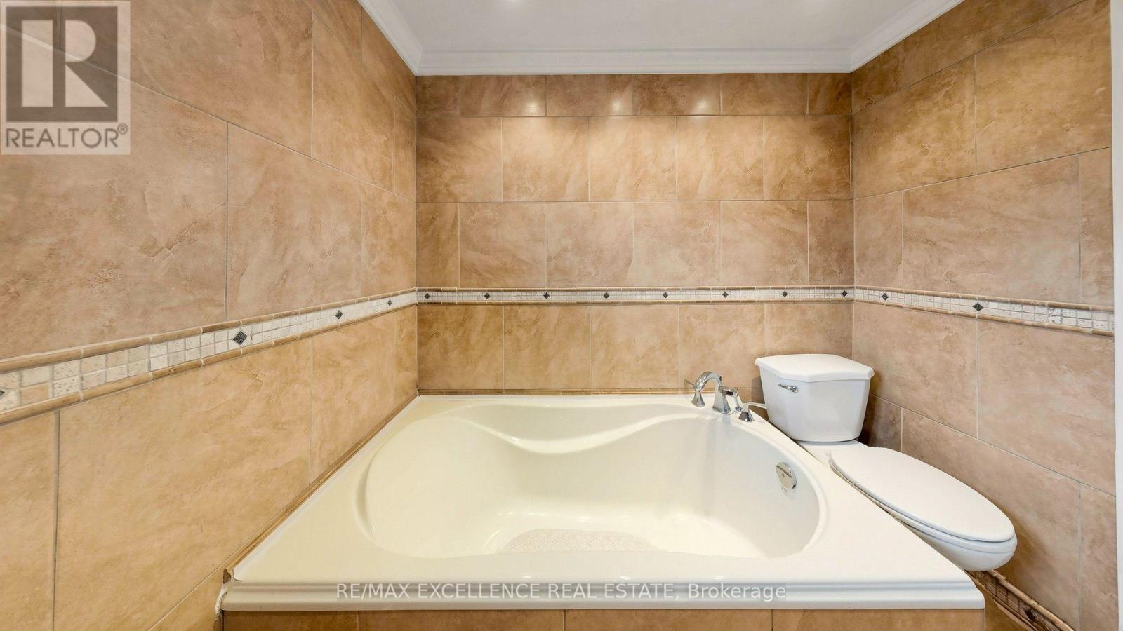 28 Glenvale Boulevard Property Photo 30