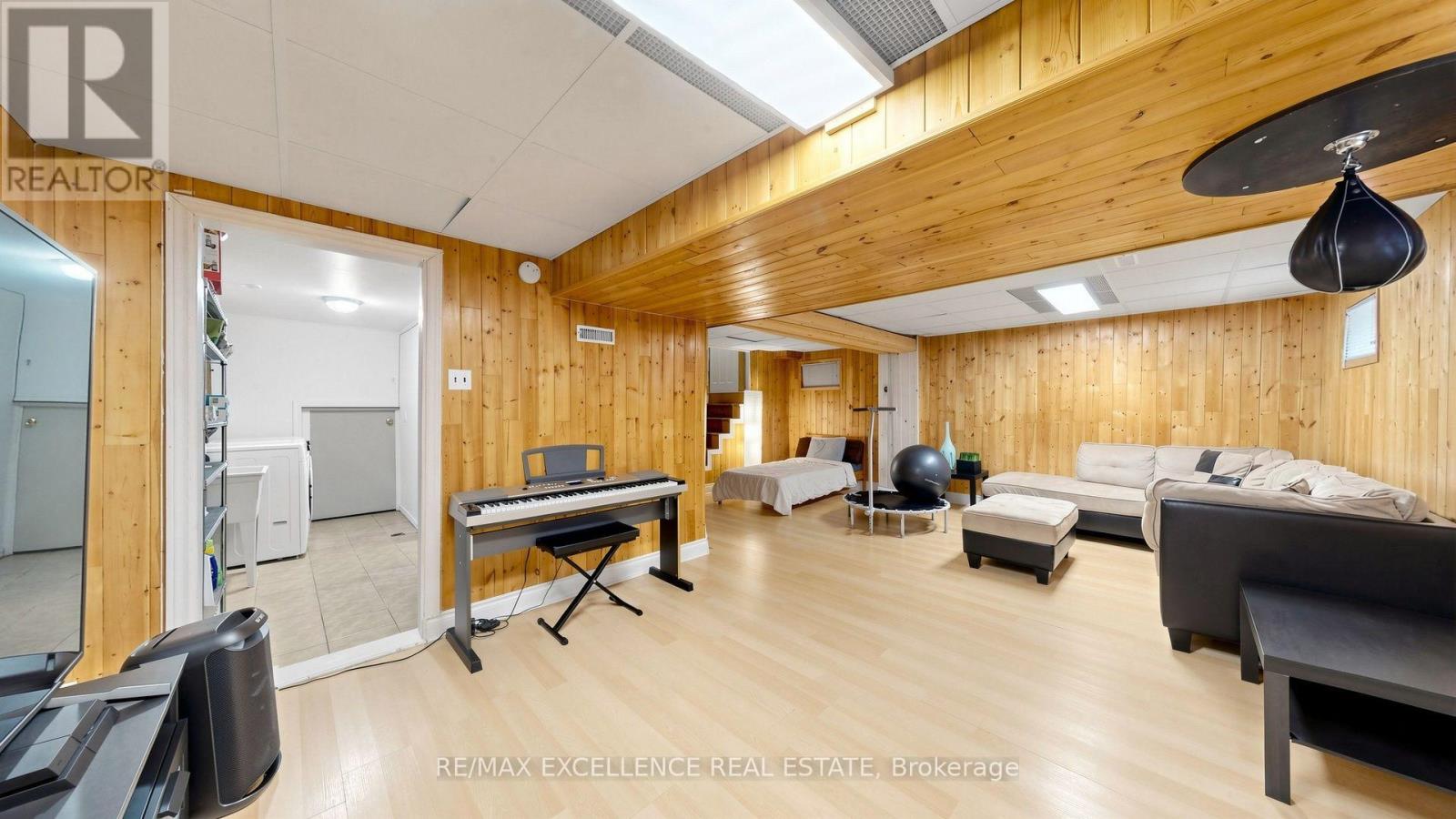 28 Glenvale Boulevard Property Photo 35