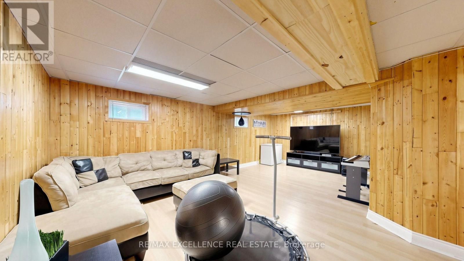 28 Glenvale Boulevard Property Photo 38