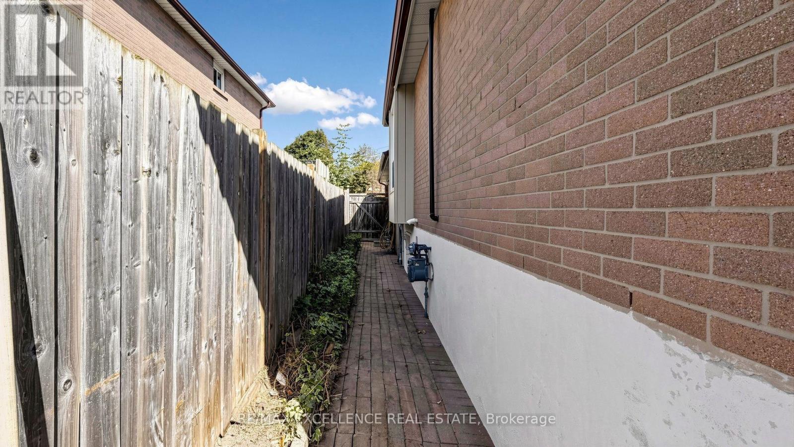 28 Glenvale Boulevard Property Photo 50