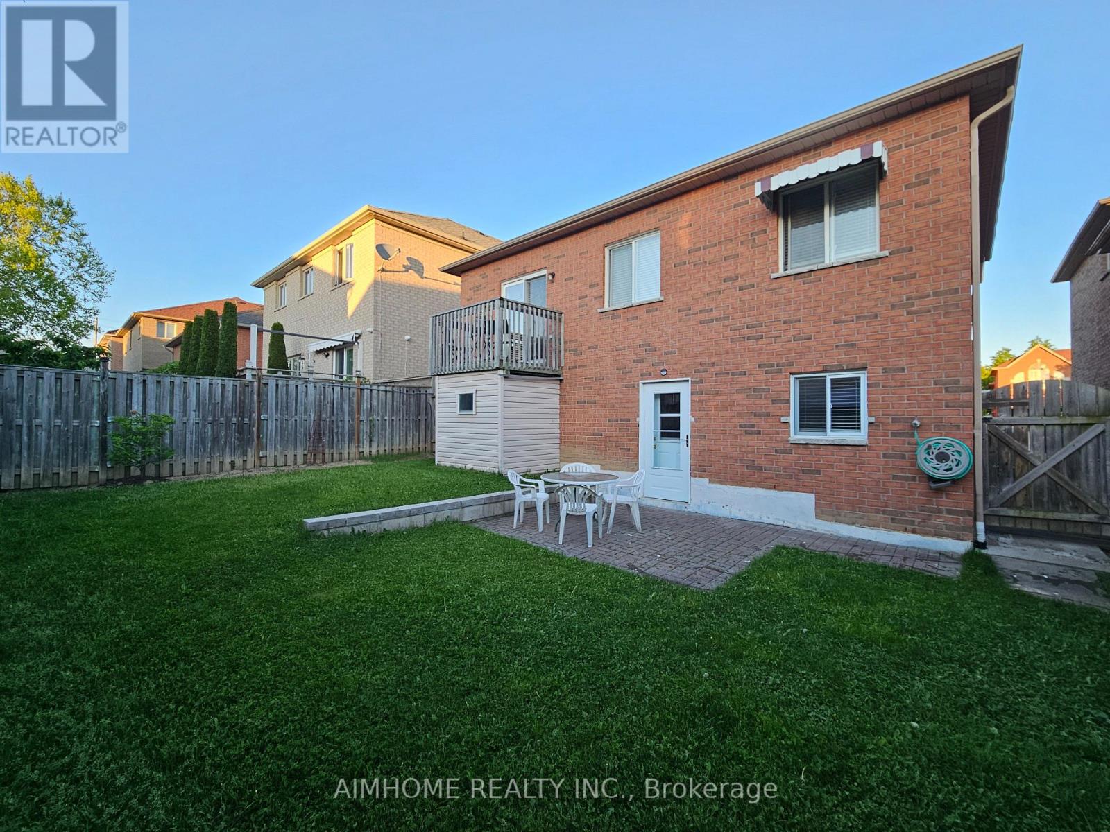 3227 Scotch Pine Gate Property Photo 3
