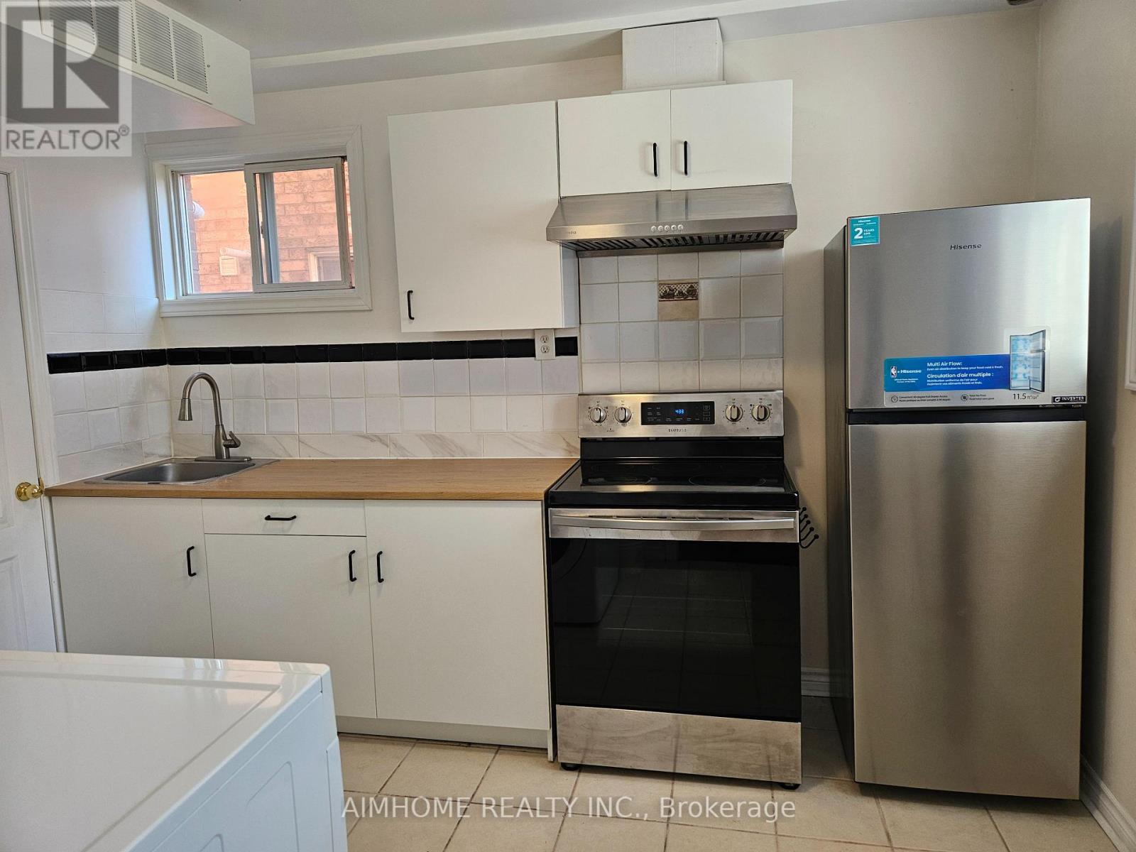 3227 Scotch Pine Gate Property Photo 12