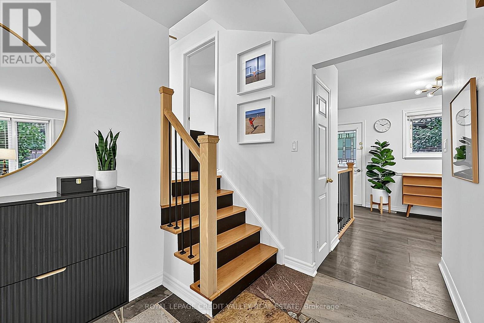 27 Castlemore Drive Property Photo 13