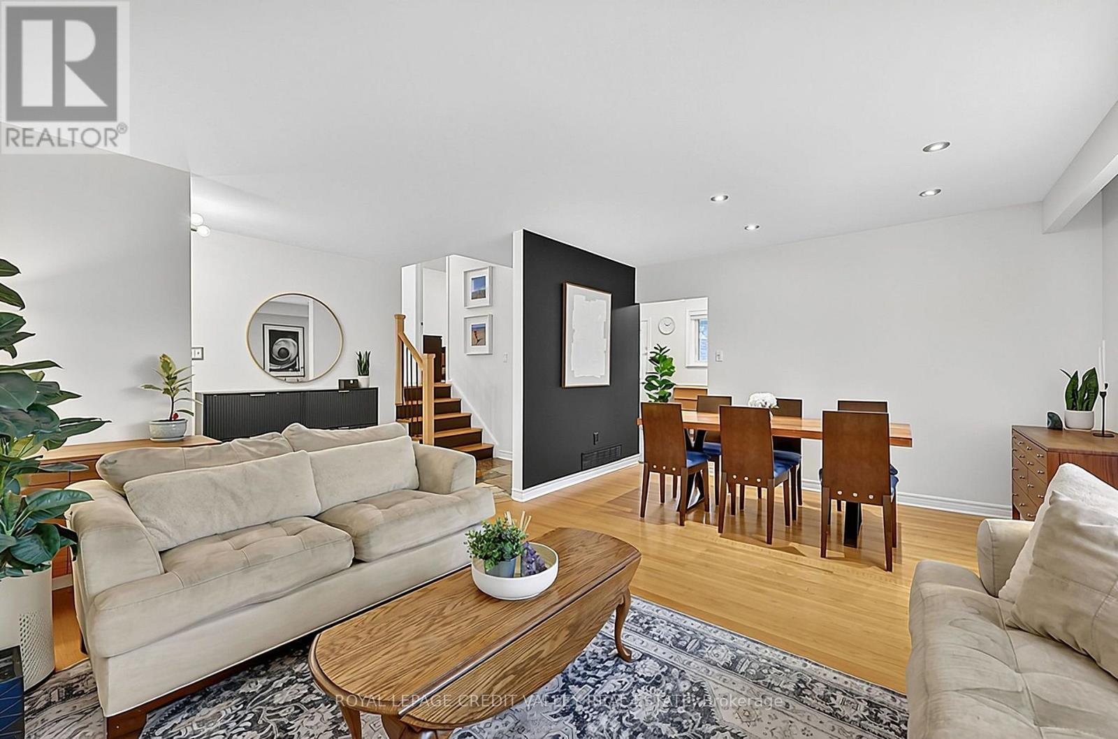 27 Castlemore Drive Property Photo 16