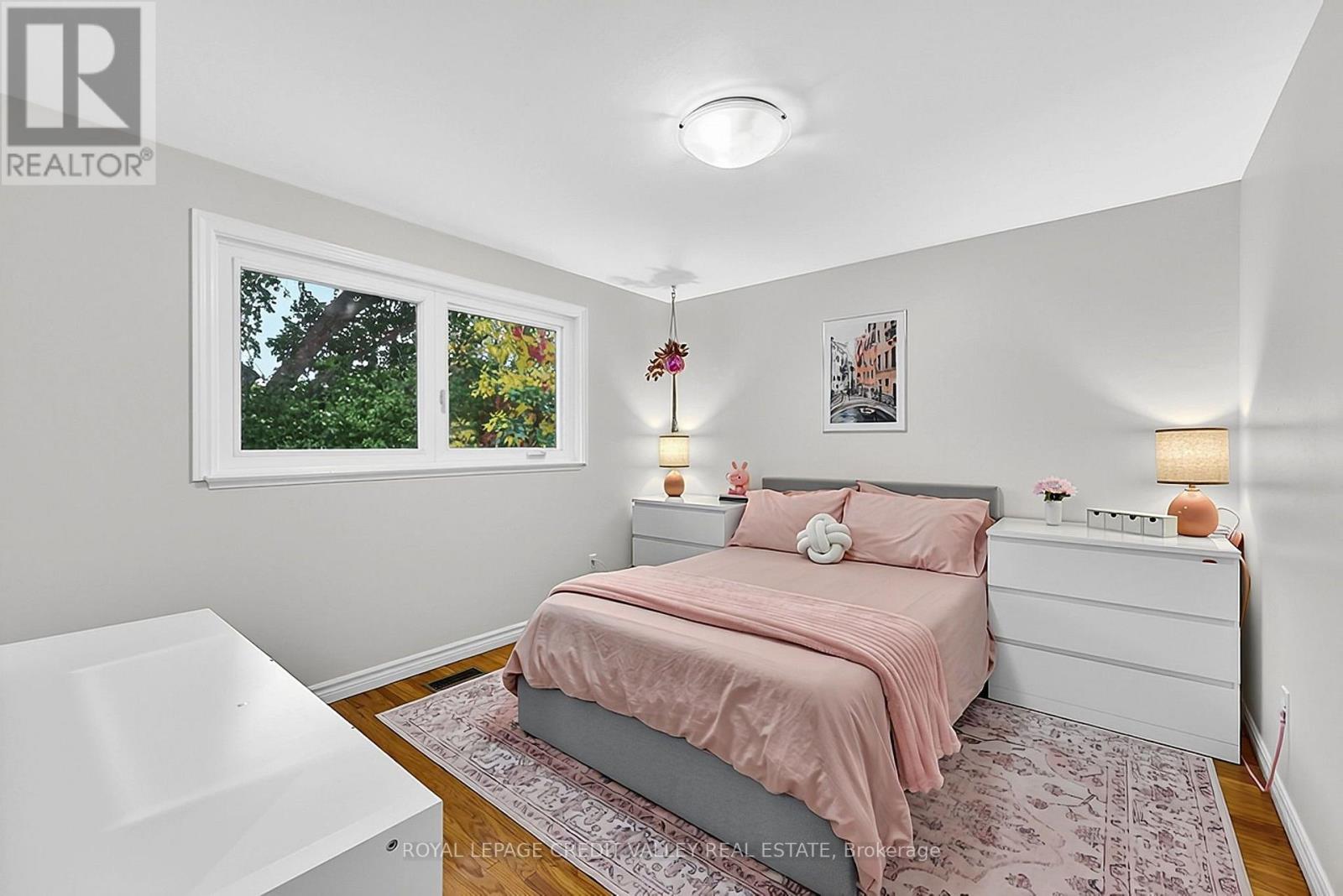 27 Castlemore Drive Property Photo 26