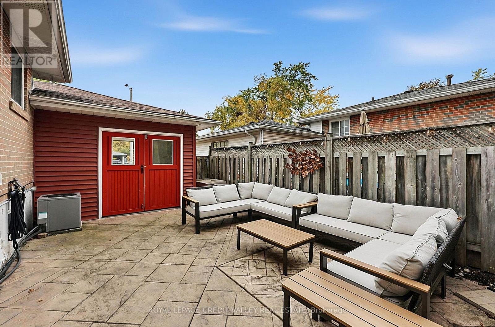27 Castlemore Drive Property Photo 45