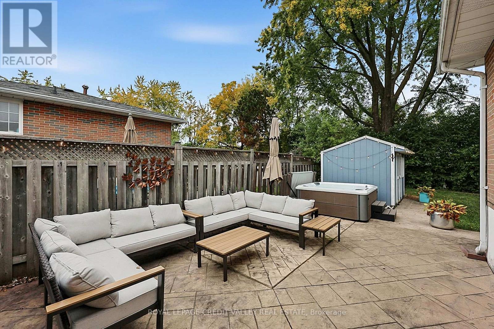 27 Castlemore Drive Property Photo 46