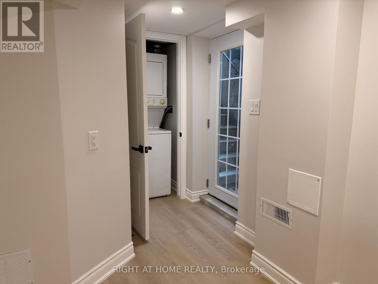 9 Crestview Avenue Property Photo 34